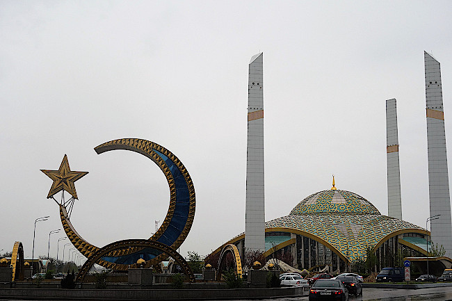 Ajman-Kadyrow-Moschee-Mutterherz