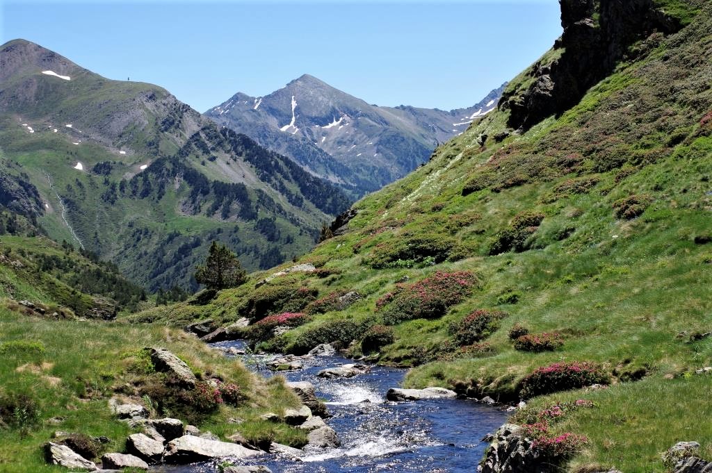 Tristaina-Seen-in-Andorra