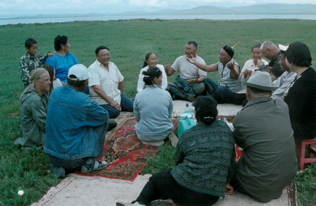 Nomadenfamilie-in-der-Gobi-Mongolei