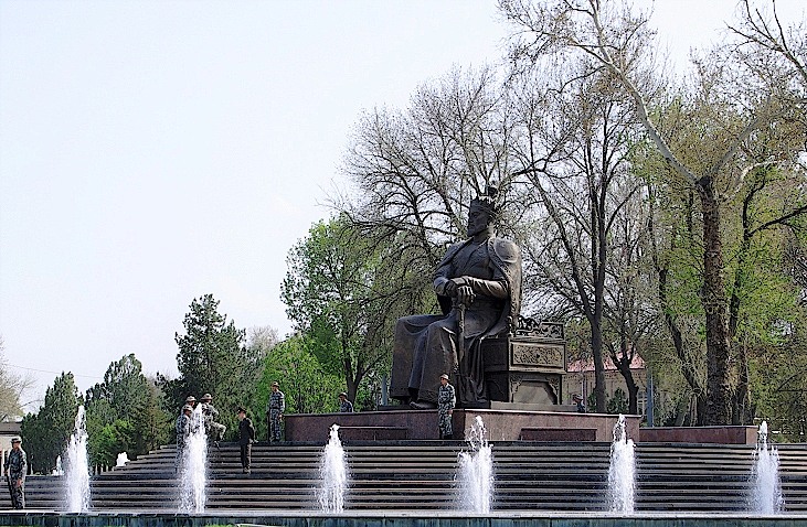 Amir-Temur Denkmal-Samarkand