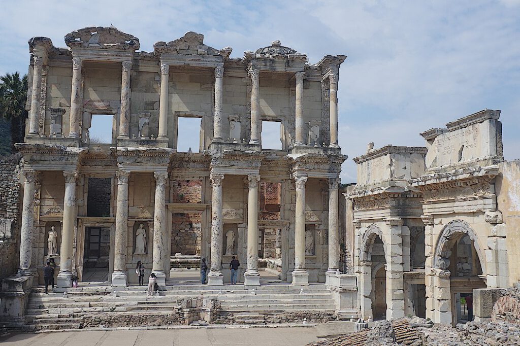 Bibliothek-Ephesus