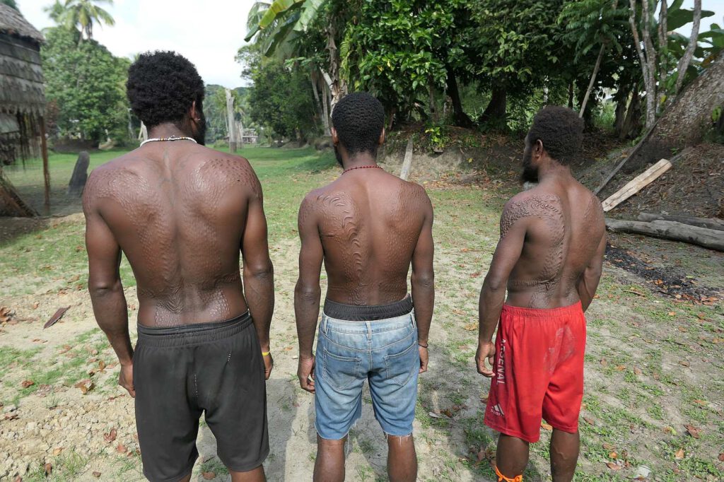 Krokodilmaenner Sepik Papua-Neuguinea