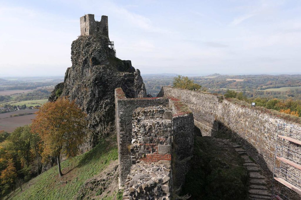 Burg Trosky in Boehmen in Tschechien