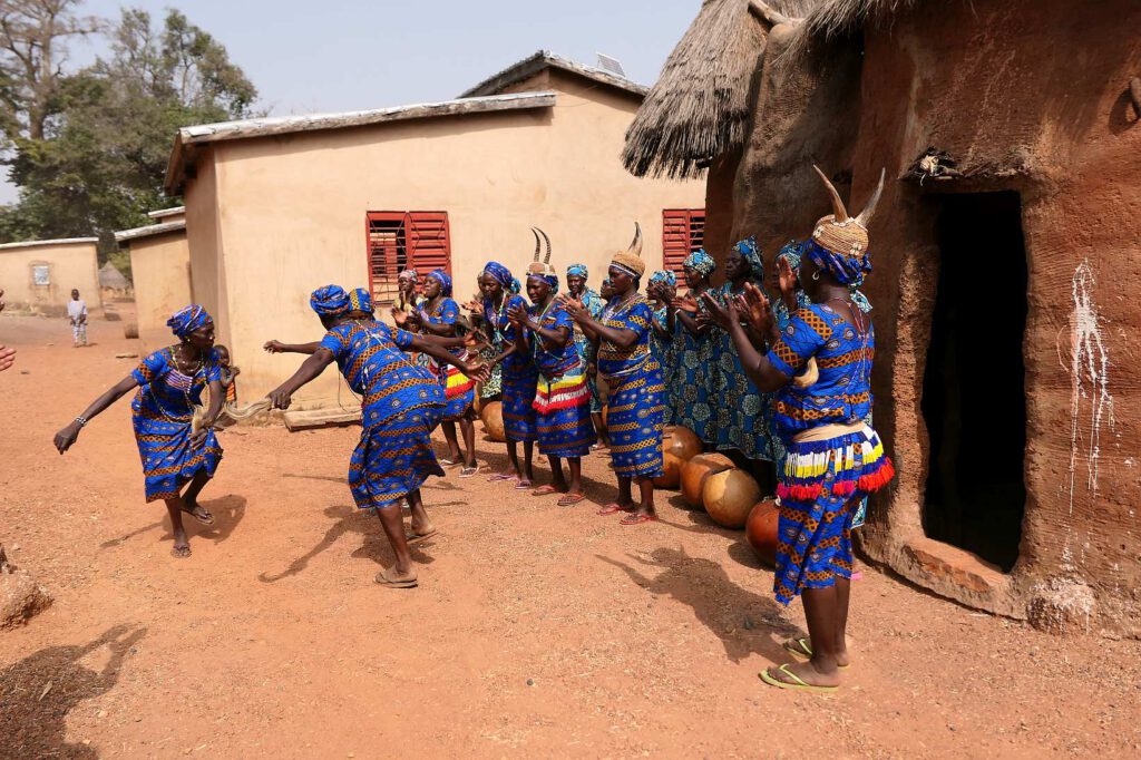 Initiationstanz der Batammariba-Frauen in Benin