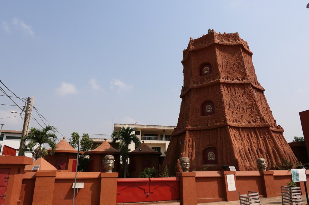 Voodoo-Tempel in Porto Novo in Benin