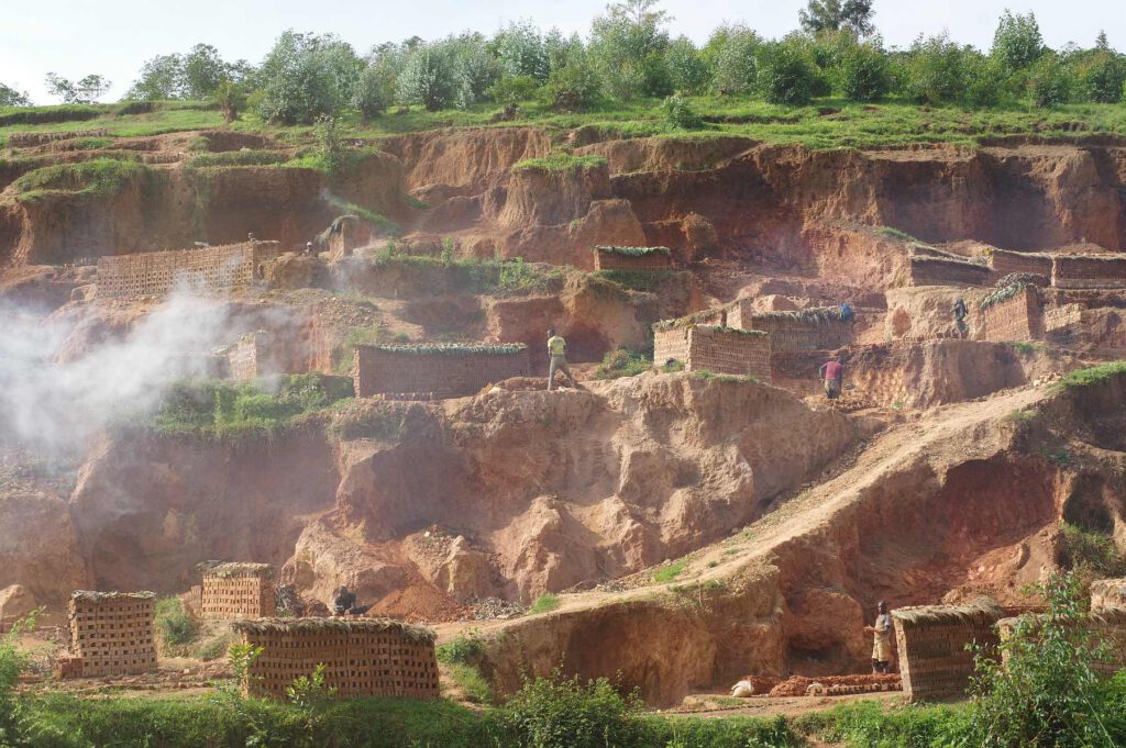 Ziegelei in Burundi