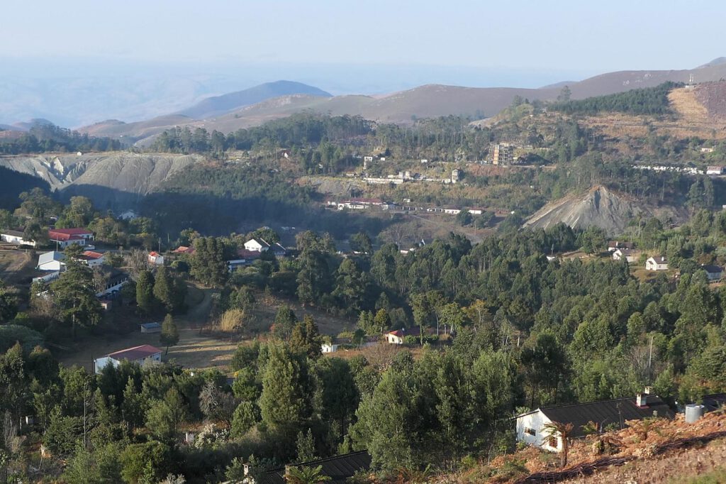 Asbestabfalldeponien im Dorf Bulembe in Eswatini