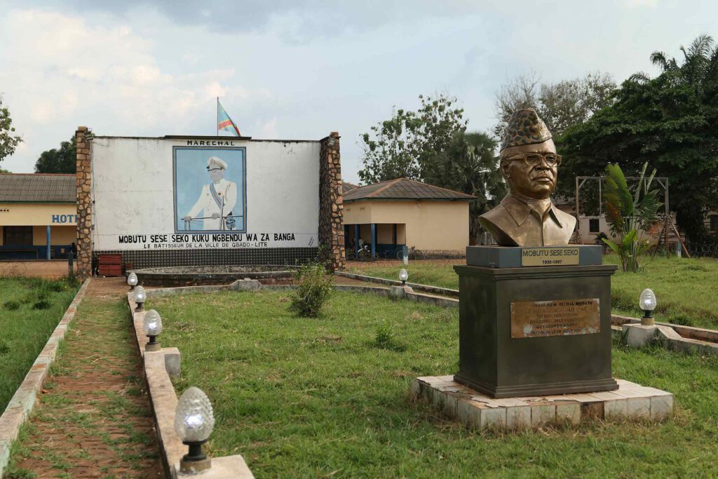Denkmal von Mobutu in Gbadolite
